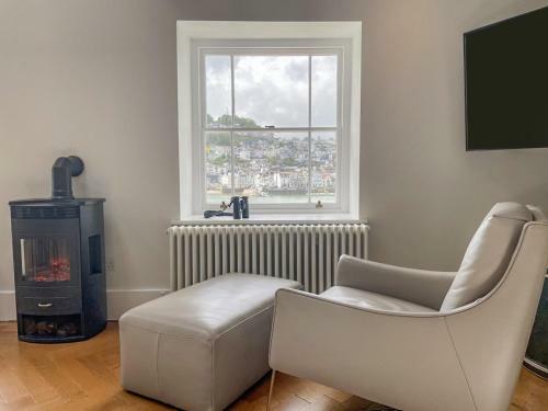 Apartment 3 Royal Dart