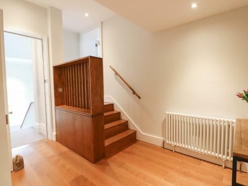 Apartment 3 Royal Dart