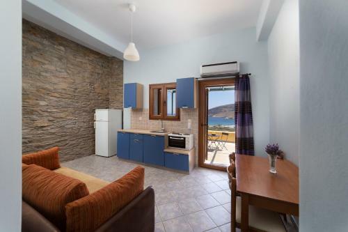 Spertos Apartments