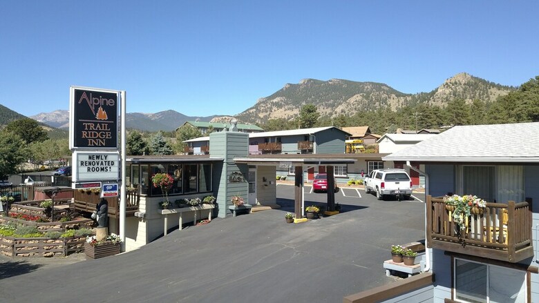 Motel Alpine Trail Ridge Inn
