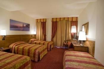 Hotel Master