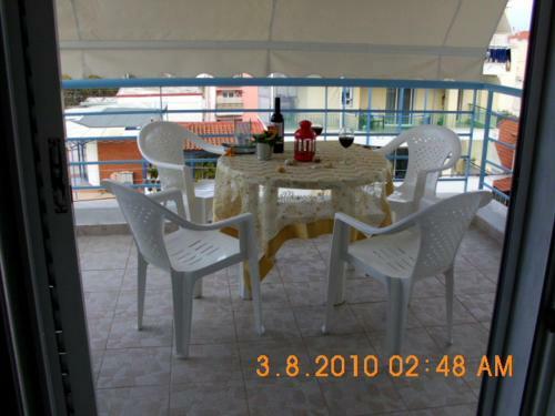 Apartment By The Beach With Amazing Sea View