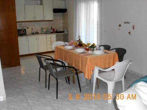 Apartment By The Beach With Amazing Sea View