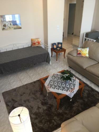 Apartment By The Beach With Amazing Sea View
