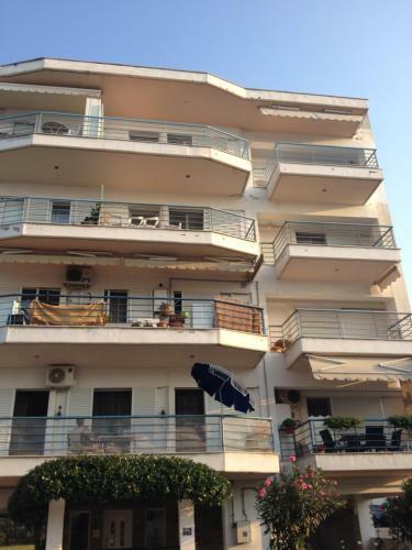 Apartment By The Beach With Amazing Sea View