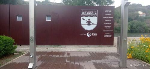 Quarto Duplo Em Moradia