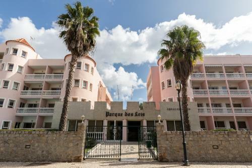 Parque Dos Reis Apartment 2
