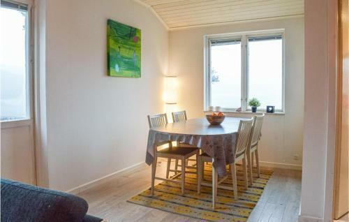 Stunning Home In Str�mstad W/ Wifi And 3 Bedrooms