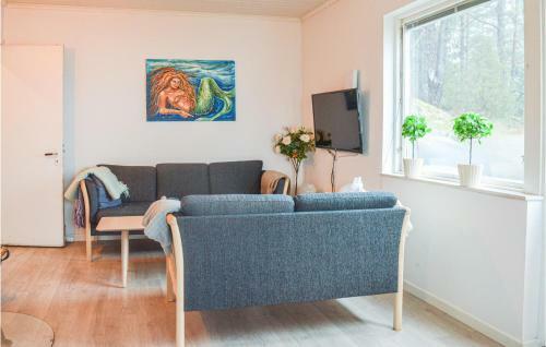 Stunning Home In Str�mstad W/ Wifi And 3 Bedrooms