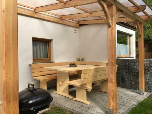Stunning Apartment In Umhausen With Terrace