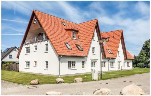 Beautiful Apartment In Elmenhorst With 1 Bedrooms