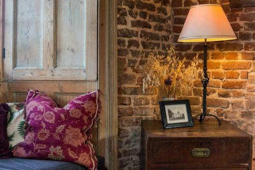 Beautifully Historic Manor House - The East Wing