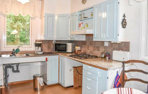 Stunning Home In V�stra Torup With 2 Bedrooms