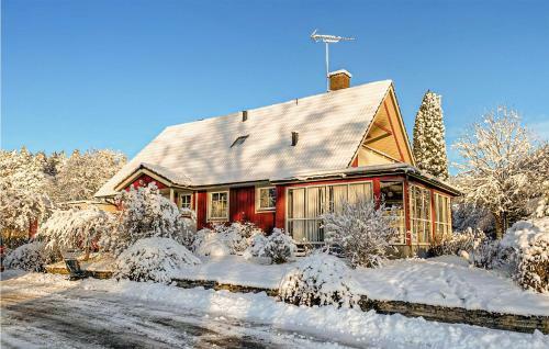 Nice Home In Vittaryd W/ Wifi And 5 Bedrooms