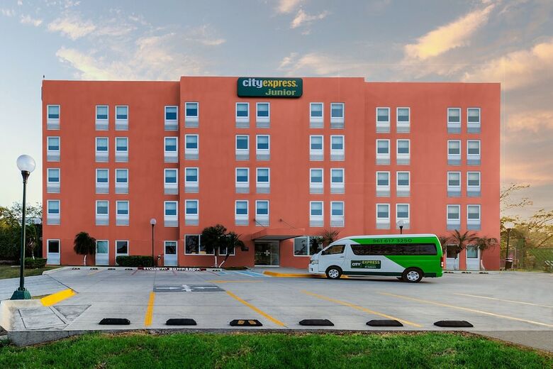 Hotel City Express Junior Tuxtla Gutierrez Poliforum