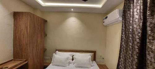Dream Hotel
