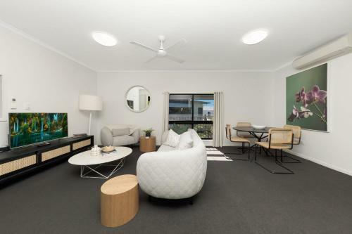 Apartamento The Strand - 2br Unit With Balcony At The Beach