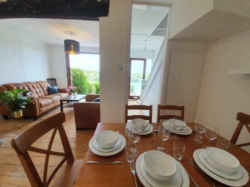 13 Riverview
