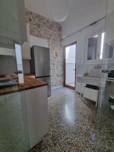 Hall Apartments & Rooms - Ath Airport