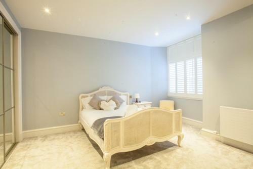 Unique 2 Bedroom Apartment In Glasgow's Park Area