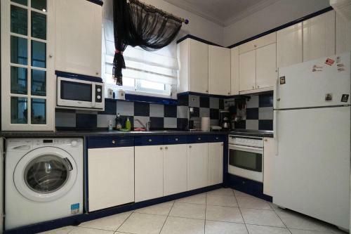 Myrto Apartment