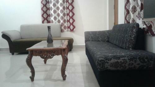 G K Service Apartment