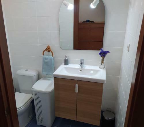 Apartamento de 2 Hab. Con Todo Lo Necesario.
