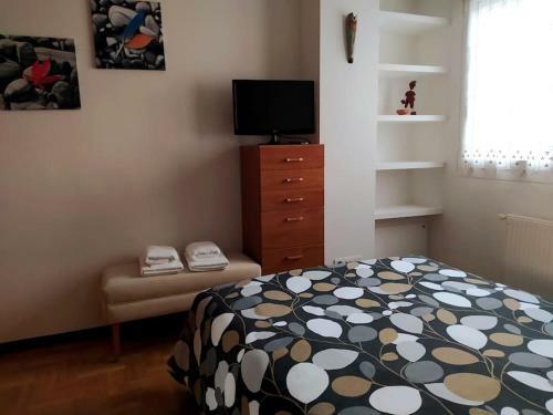 Apartamento de 2 Hab. Con Todo Lo Necesario.