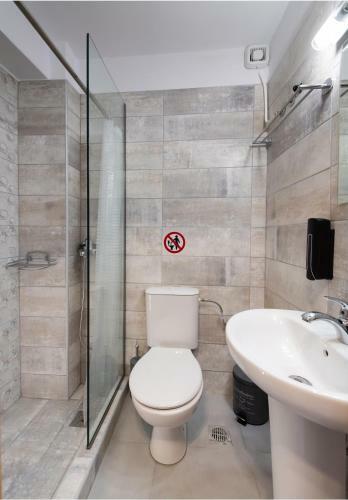 Apartamento Clelia's And Dione's Design Studios Swimming Pool