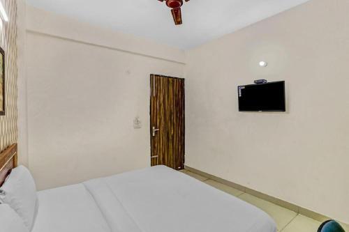 Hostal Hotel Bliss At Noida City Center