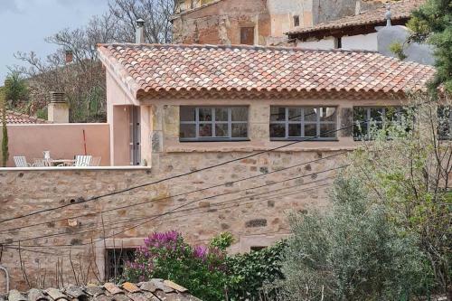 Casa de Campo Del S.xviii, Con Terraza Y Chimenea
