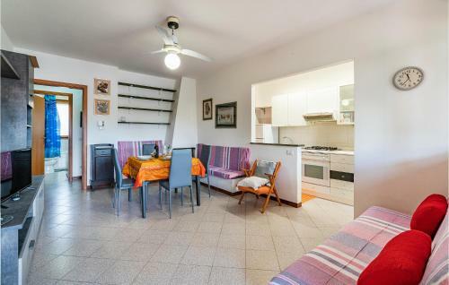 Beautiful Apartment In Grosseto With 2 Bedrooms