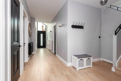 Whitstable Luxury - Hot Tub, Parking, Beach & Town