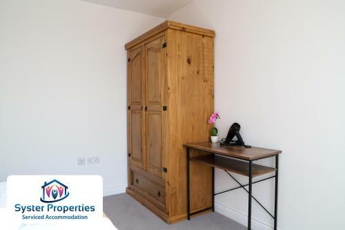Watkin Heights- 5 Bed Lovely Home/ Groups/work /families