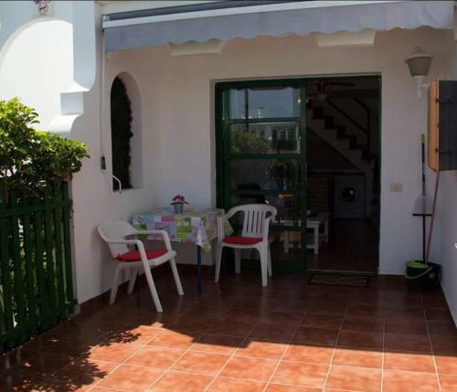 Pool Side Duplex In Secure Complex