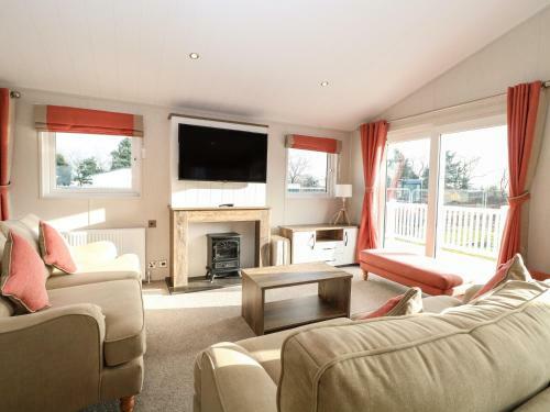 Broadland Sands Lodge