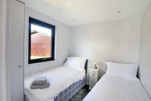 6 Pinewood Retreat