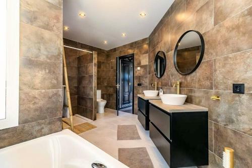 64-luxury Villa With Breathtaking Views In Mijas!