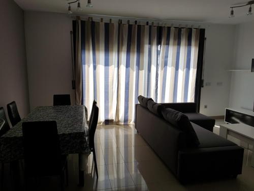 Townhouse Montroig Bahia, Beach - 600m.