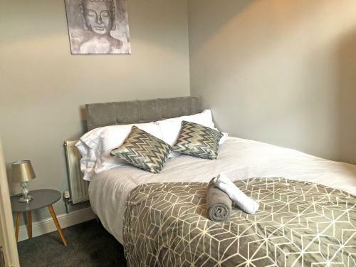 Apartamento Spacious & Contractors & Free Parking & Central Location