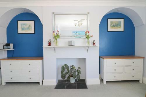 Harbourside Apartment- Estuary Views