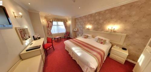 The Consort Hotel