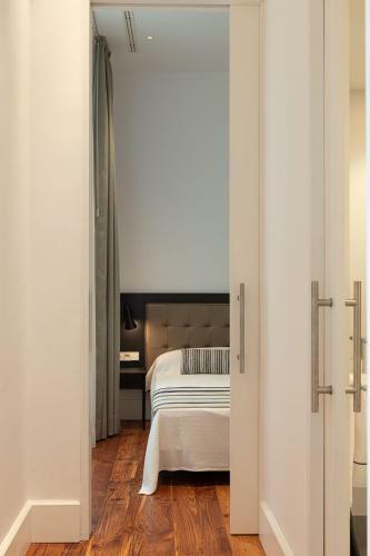 Hotel The Park Suites