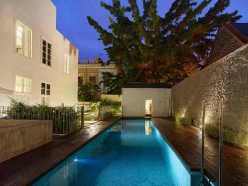 Hotel The Park Suites