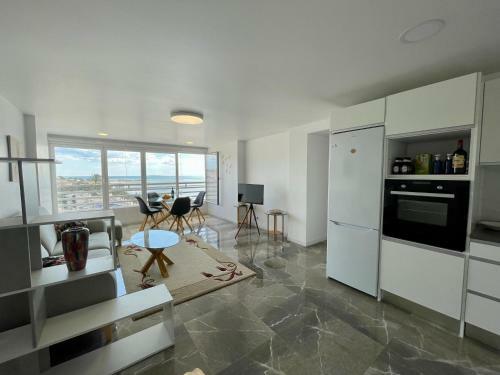 Sea Breeze Apartments First Line By The Sea
