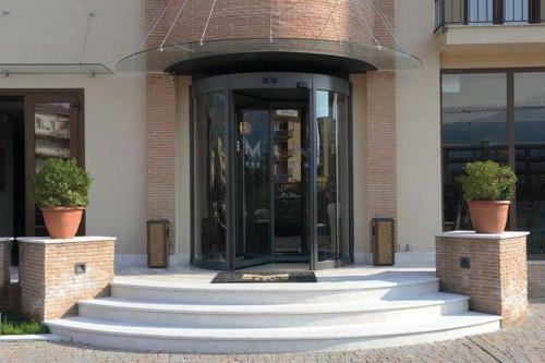 Myres Hotel Residence