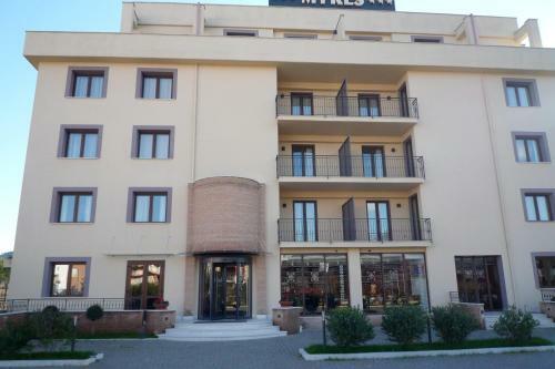 Myres Hotel Residence