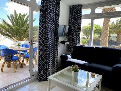 Casa Linda 2 Bed Apartment In Costa Teguise