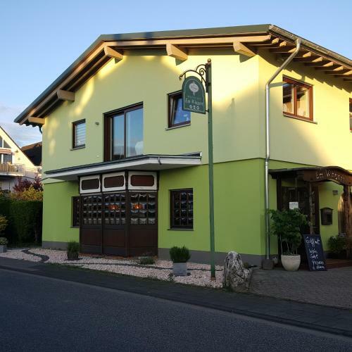 Bed & Breakfast Weinhaus Em Wingert