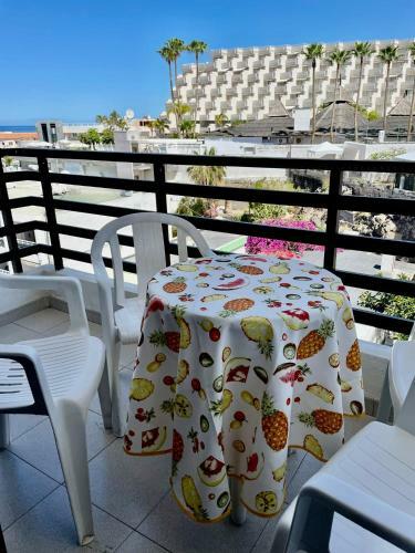 Apartment Near The Beach With Sea View